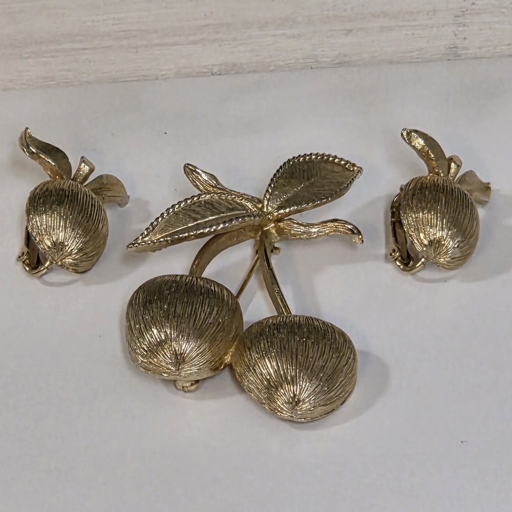 Sarah Coventry "Golden Cherries" Brooch and Earrings Set